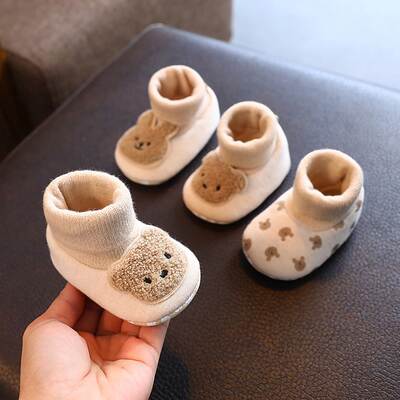 Autumn and winter baby cloth walking shoes 0-1 years old 3-6 months old male and female baby infant soft bottom toddler newborn can't fall off