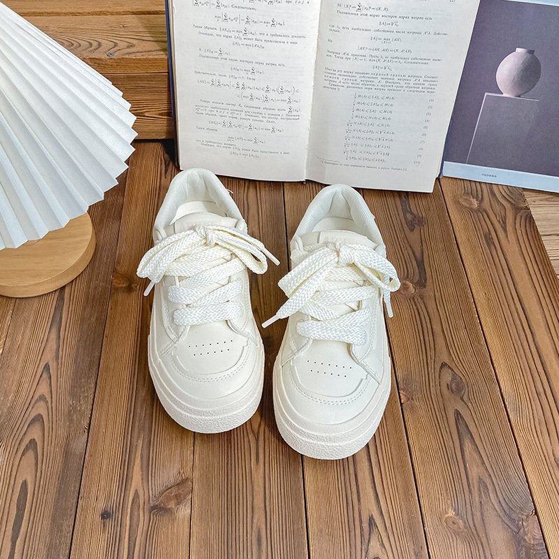 Love Dream design sense board shoes for women 2023 new summer popular women's shoes ins trendy niche white shoes TP272