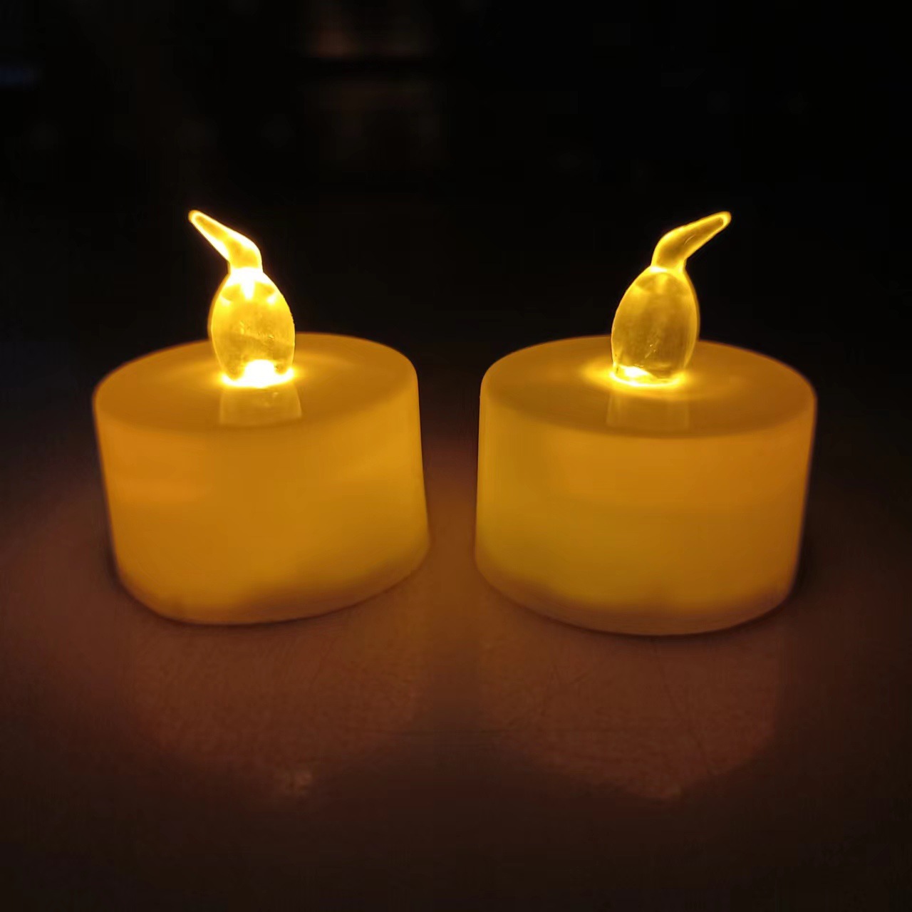 Electronic tea wax CR2032 electronic candle light LED simulation candle birthday Christmas festival atmosphere layout supplies