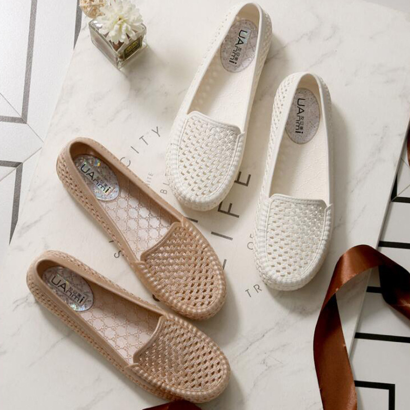 Sandals Women's Nurse Work Shoes Hollow Breathable Soft Bottom Plastic Toe Casual Sandals Mom Shoes Beach Shoes