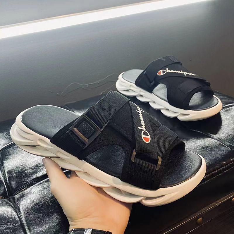 2023 Summer New Beach Slippers Outdoor Sandals Cool Non-slip Breathable Korean Style Men's Outdoor Wear with Thick Sole