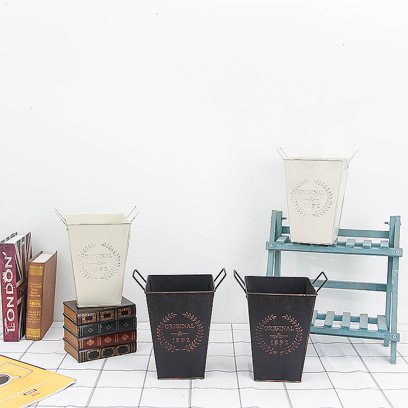 Factory wholesale square retro original flower iron bucket meat flower simple desktop storage bucket home decoration