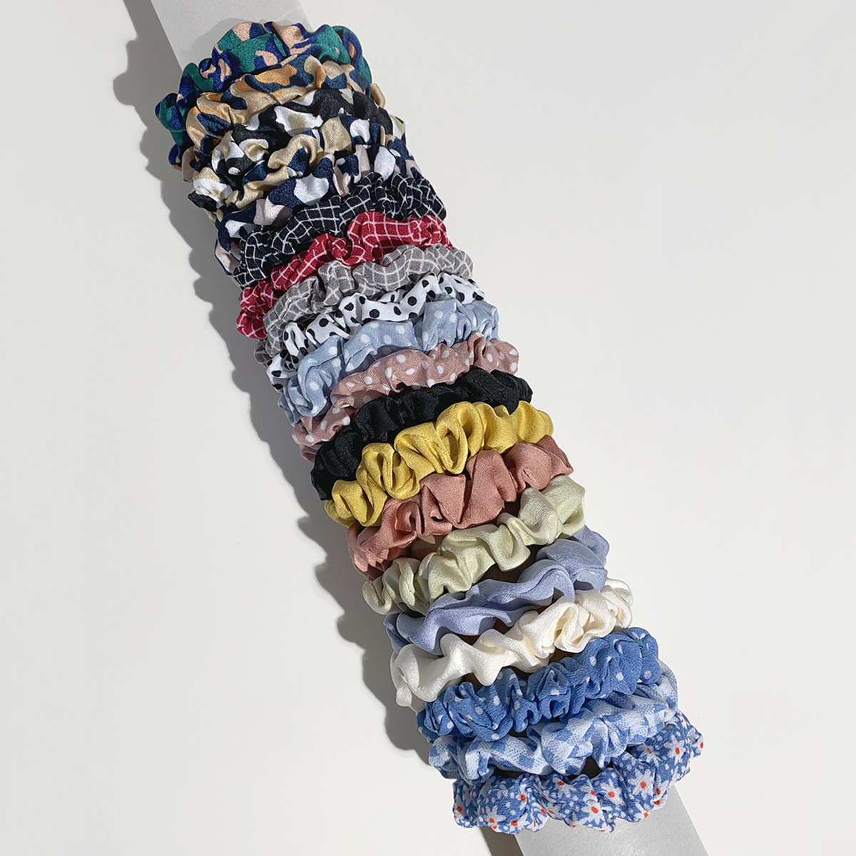 2022 floral solid color 20-piece set pig intestine ring hair ring elastic hair ring fabric smooth factory direct batch