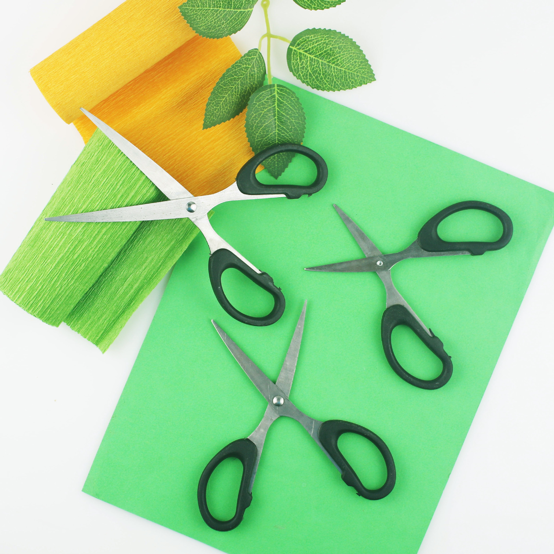 Factory wholesale baby stainless steel handmade scissors student office stationery paper-cut scissors household scissors
