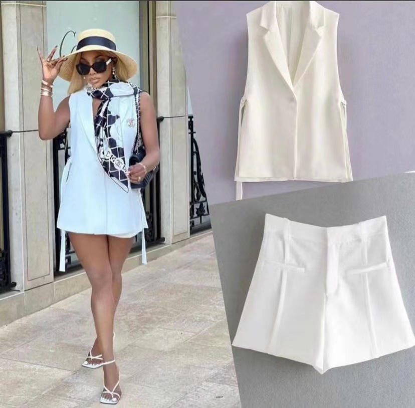 2022 Autumn New European and American solid color lace decorative split single buckle vest suit vest