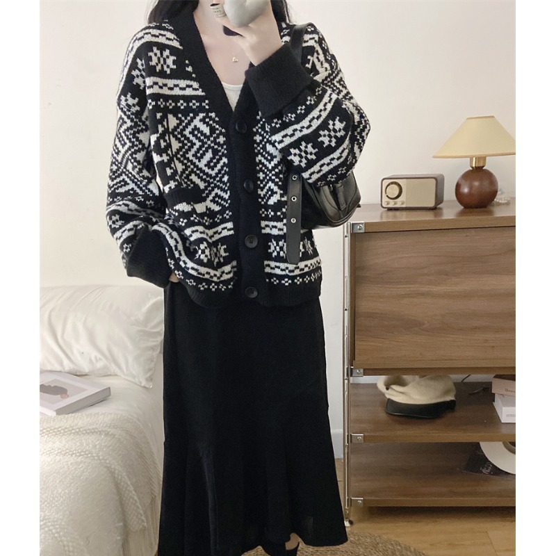 Vintage Fragrant Style Sweater Short Coat Women's Autumn and Winter plus size chubby girl Elegant Age-reducing Slimming Knitted Cardigan Top