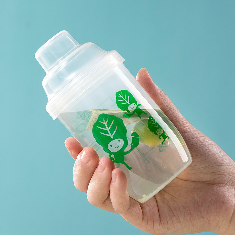 Sports accompanying carrying shaking cup watertight powder milkshake cup scale 200ml large diameter drinking cup customization
