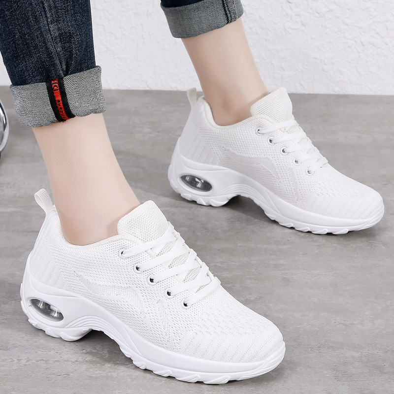 New soft-soled light dancing shoes for shuffling dance shoes ghost dance shoes square dance shoes women dance shoes sneakers