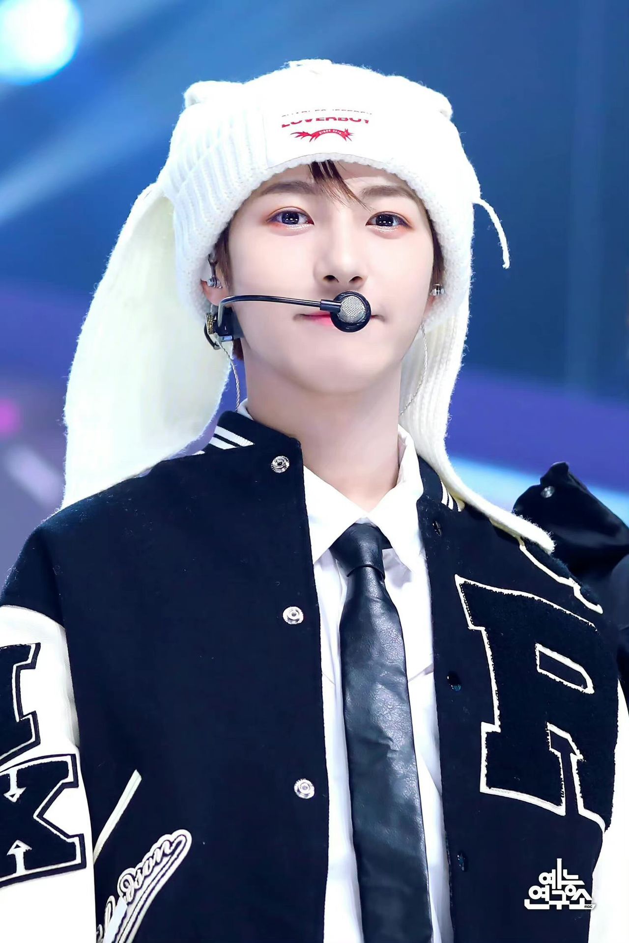 Hwang Renjun and Kim Seung-min's same bunny ears knitted hat MANIAC album handmade knitted hat couple funny