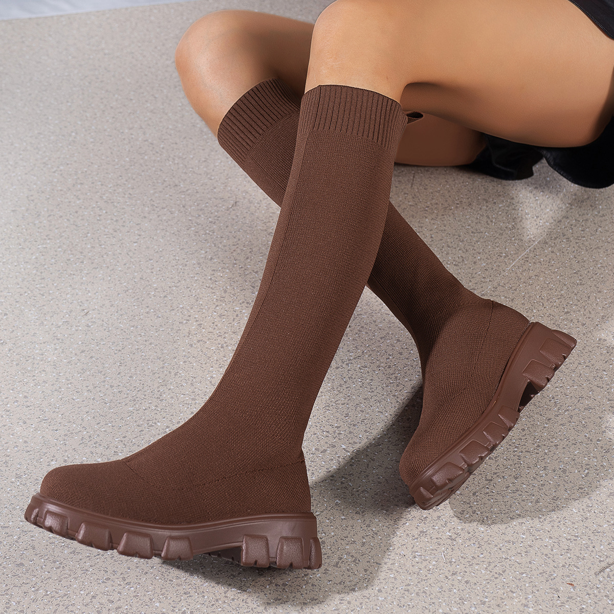 Autumn and winter New European and American fashion large size women's boots mid-tube stretch fly-knit socks boots muffin thick-soled spot Martin boots