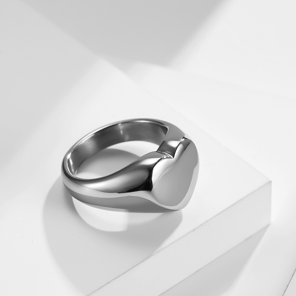 European and American Brand Style Stainless Steel 18K Gold Plated Loving Gloss Ring Gender-free Simple Men's and Women's Proposal Jewelry