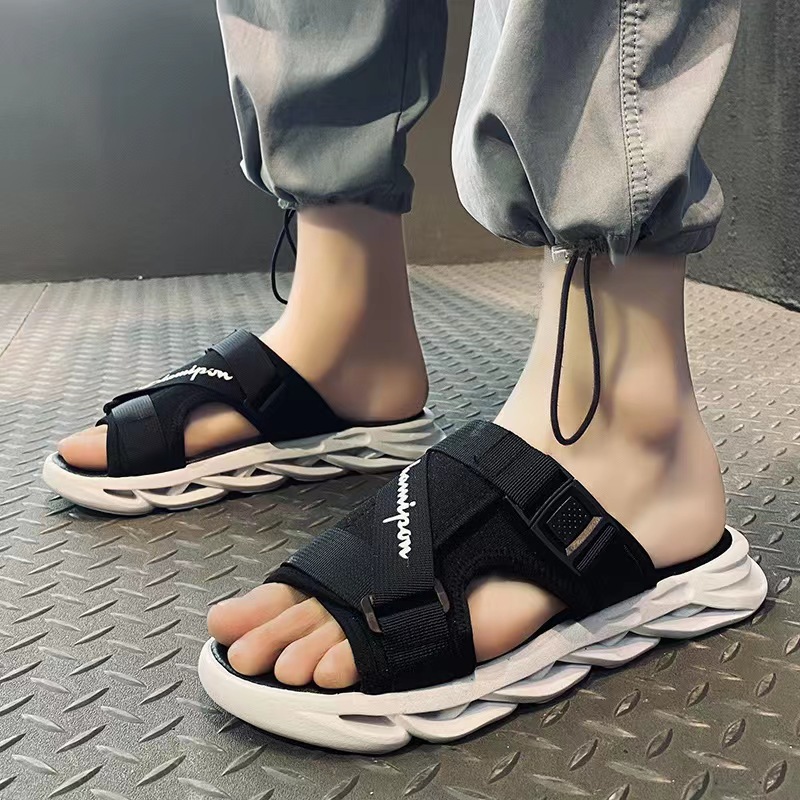 2023 Summer New Beach Slippers Outdoor Sandals Cool Non-slip Breathable Korean Style Men's Outdoor Wear with Thick Sole
