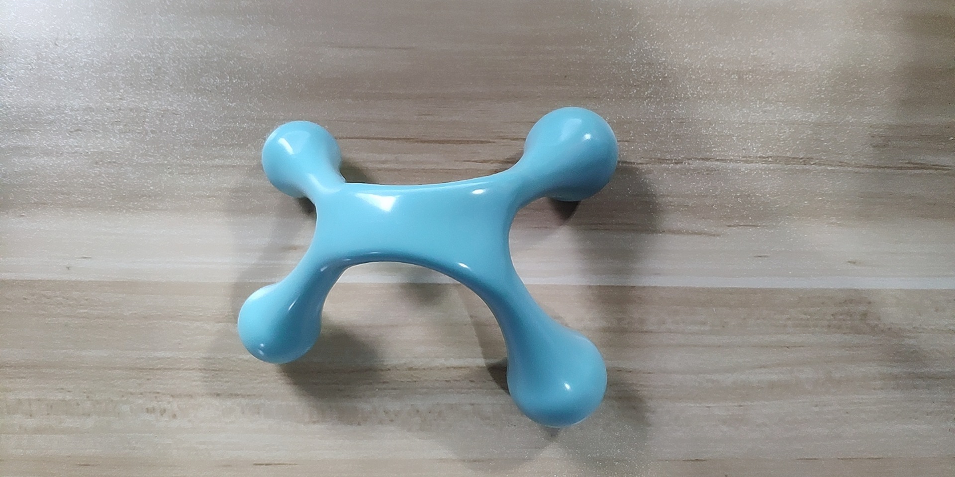 Factory direct plastic four-corner massager four-foot massager acupoint massager