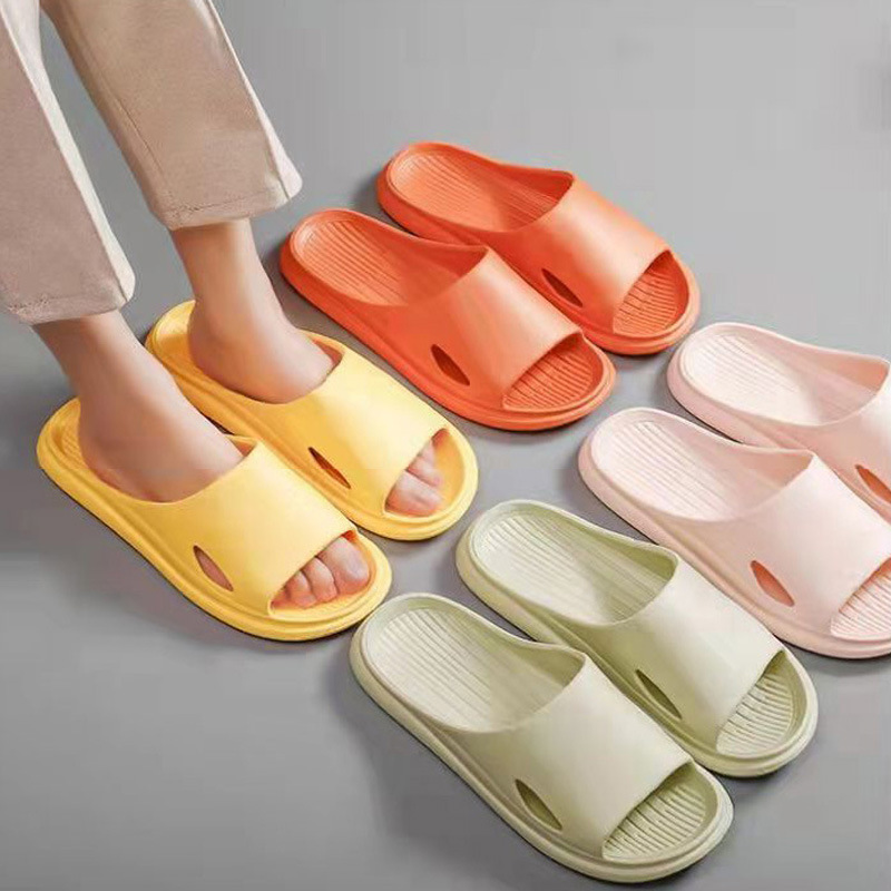Wholesale New couple home non-slip hollow EVA slippers women's simple thick bottom dormitory sandals one-piece delivery