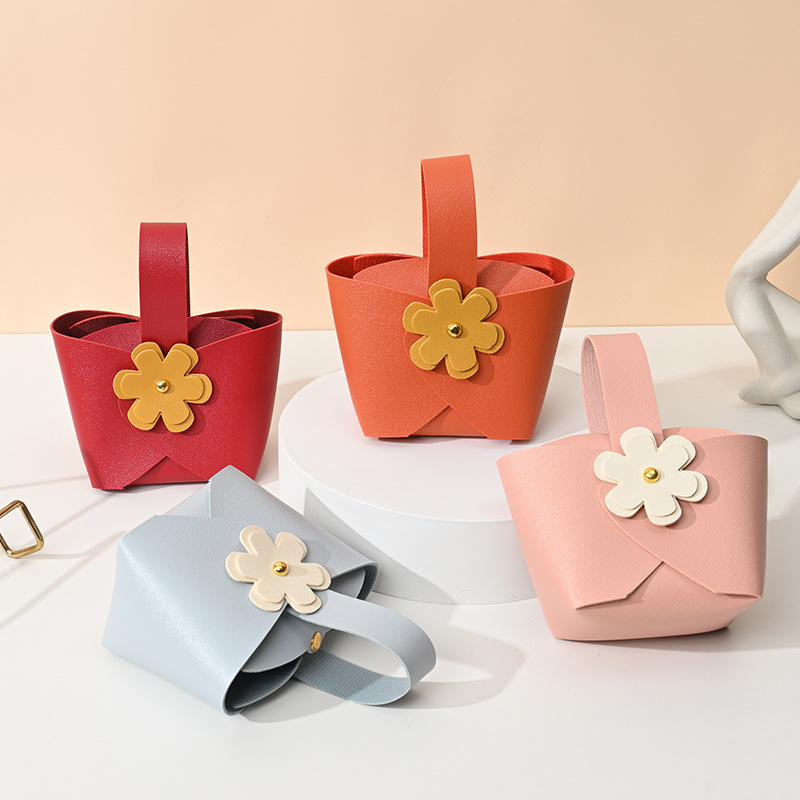 European Style Creative Wedding Candy Box Leather Portable Candy Bag ins Style Wedding Accompanying Gift Return Candy Packaging