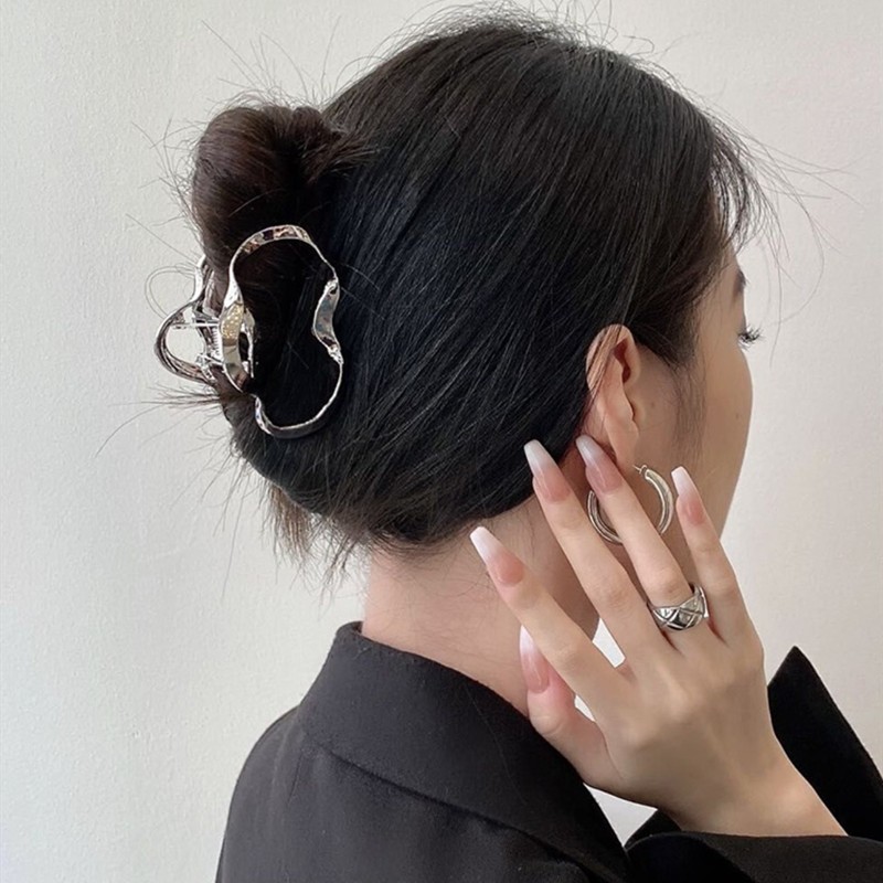 Fermaglio per capelli in metallo argentato Fermaglio per capelli a disco Grande volume per capelli Fermaglio per squalo di alta qualità Accessori per capelli coreani Copricapo Fermaglio per capelli per donne_voghion.com
