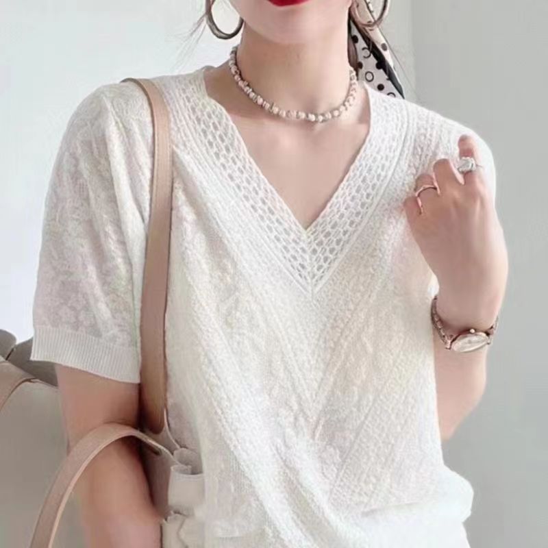 European Design Sense V-neck Knitted T-shirt Women's 2023 Spring and Summer New All-match Loose Fashion Slimming Short-sleeved Sweater