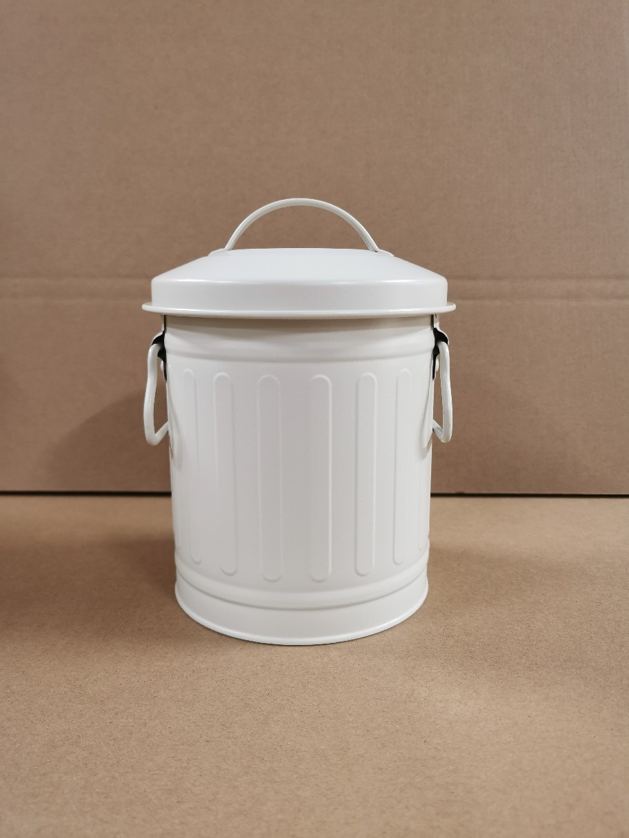 Wrought Iron American Style Retro Desktop Stationery Storage Bucket European Style Trash Bin Flower Bucket Art Pen Container Small Iron Bucket