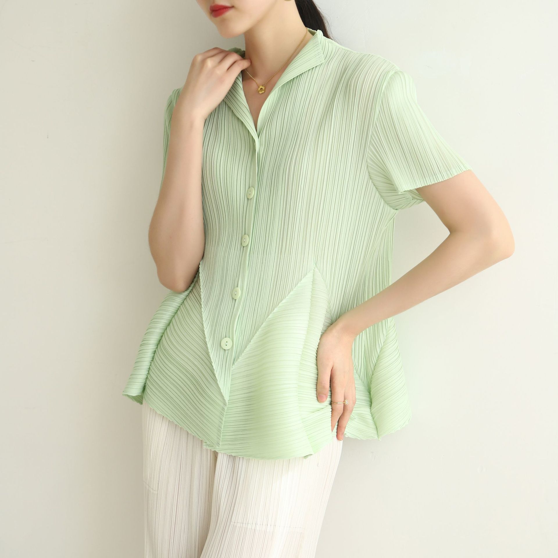 Quality summer high-end pleated niche design high-sensing fresh casual slim T-shirt polo shirt