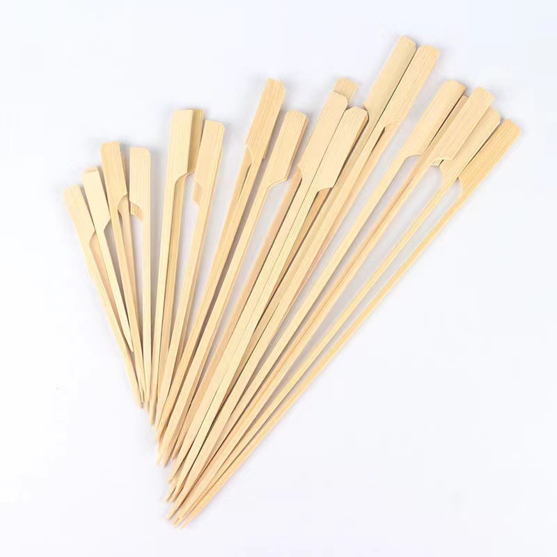 Outdoor barbecue disposable string barbecue stick bamboo stick fruit sign iron gun sign off stall East cooking bamboo stick with handle