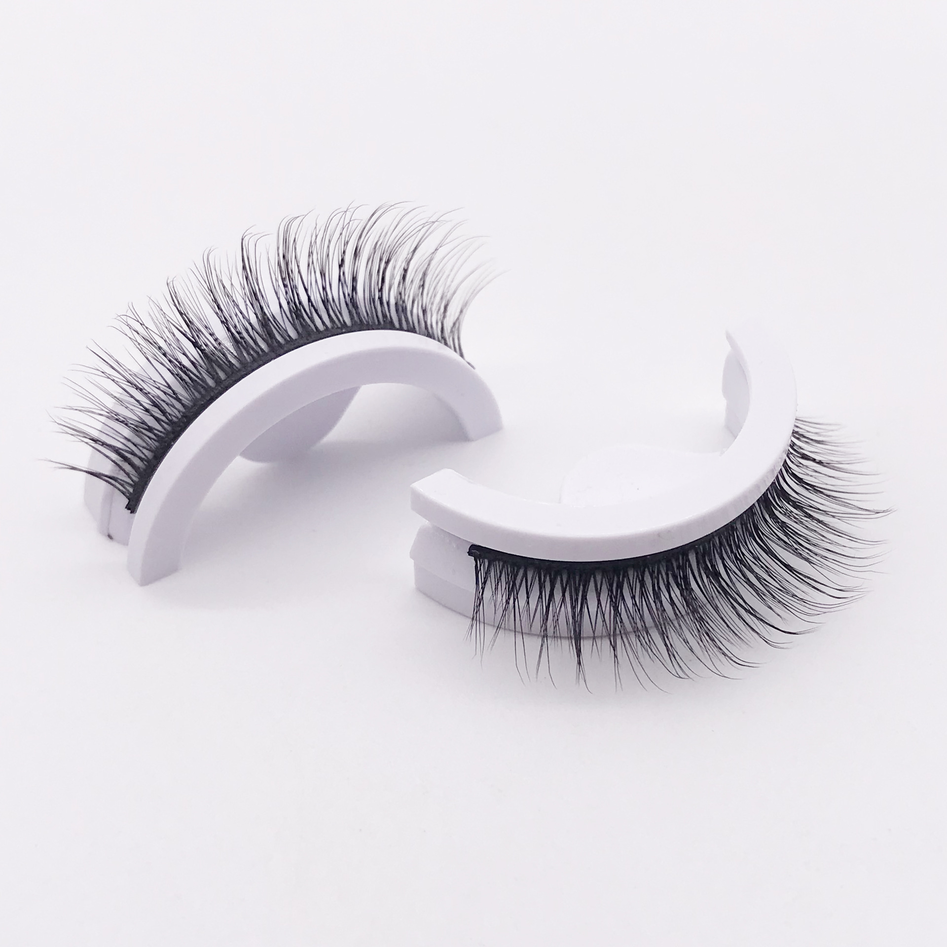 Hot sale a pair of soft self-adhesive false eyelashes easy to wear double rubber strip self-adhesive eyelashes factory wholesale