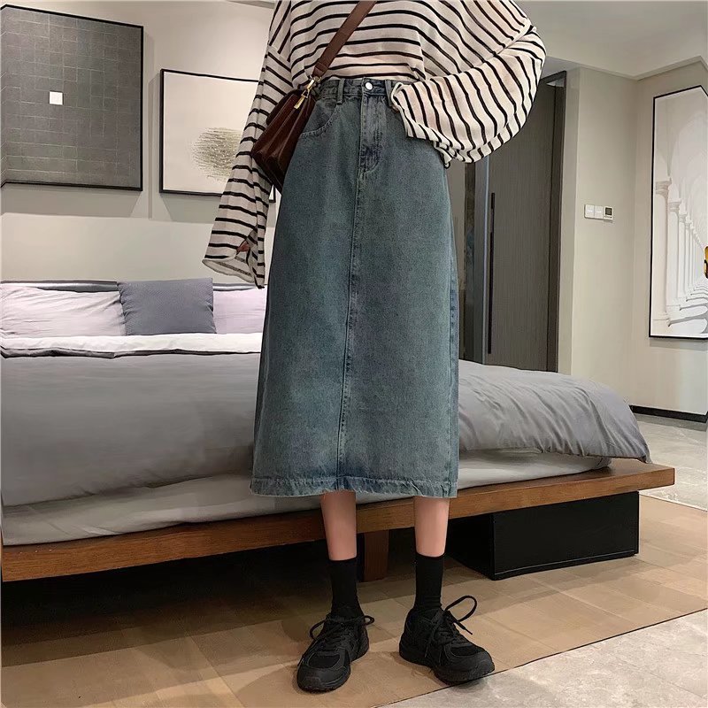 Denim skirt women 2022 autumn Hong Kong flavor retro long high waist slim split denim skirt wholesale