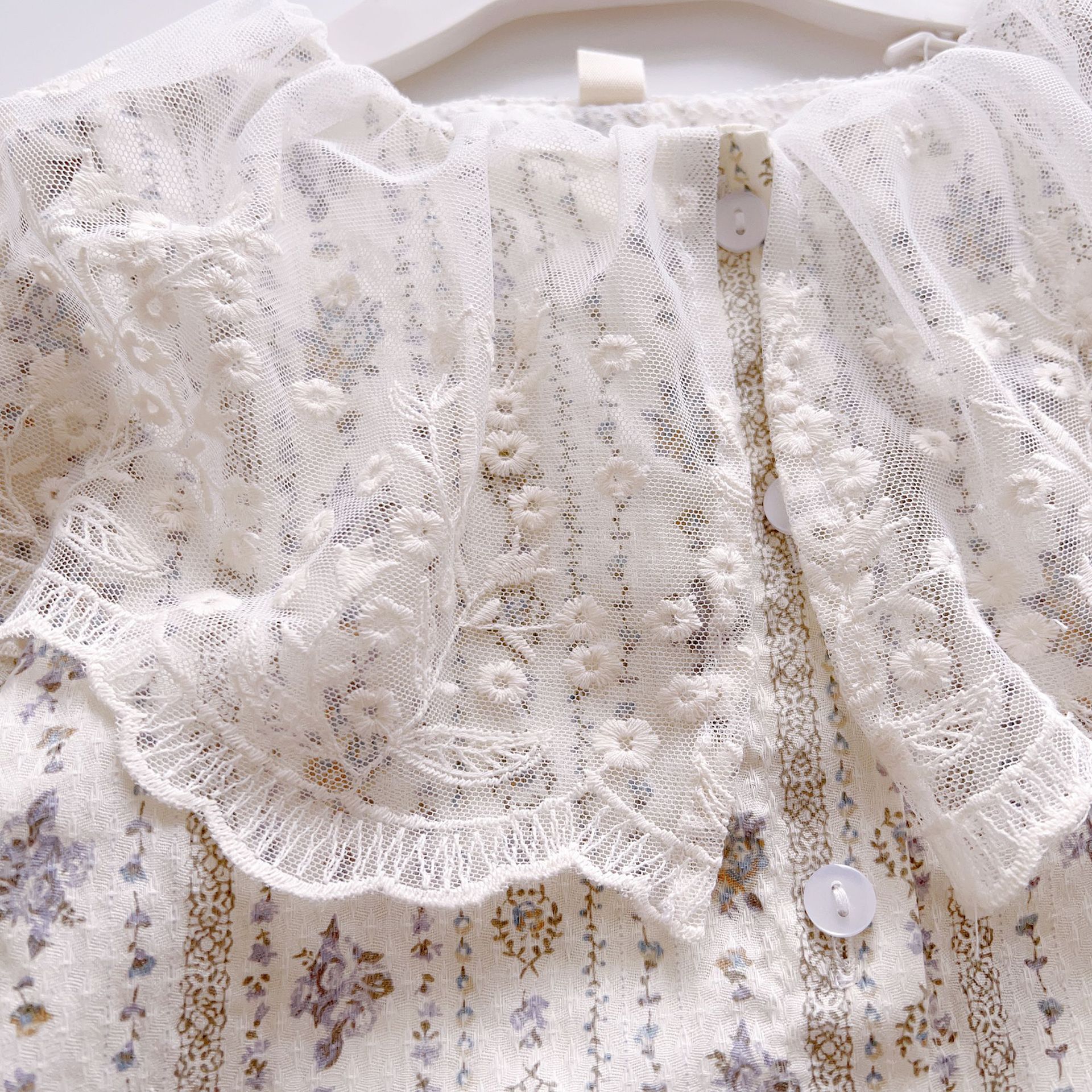 Japanese children's clothing 90-110 children's girls long sleeve lace large lapel shirt cotton jacquard embroidery button