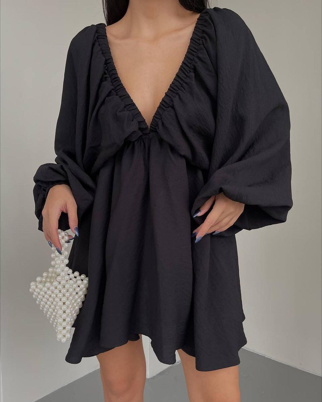 2023 Europe and the United States cross-border Amazon new V-neck long sleeve dress independent design bubble sleeve large swing skirt