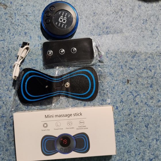 Cross-border spot cervical spine massage paste EMS mini cervical spine massage electronic pulse shoulder neck massager manufacturers
