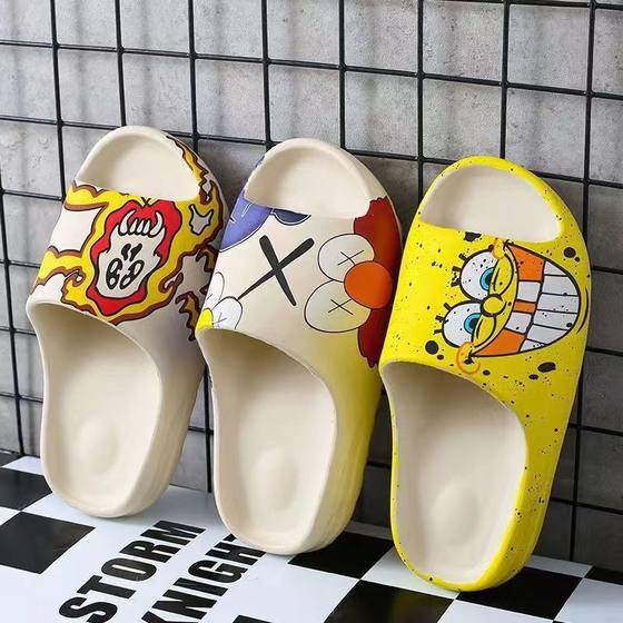Cartoon couple coconut slippers women's outer wear thick bottom beach slippers summer yeezy slippers men