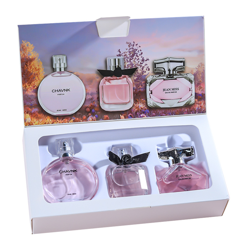 Xiaocheng Yixiang brand heart gift box women's perfume suit long-lasting light fragrance TikTok hot Vietnam perfume wholesale