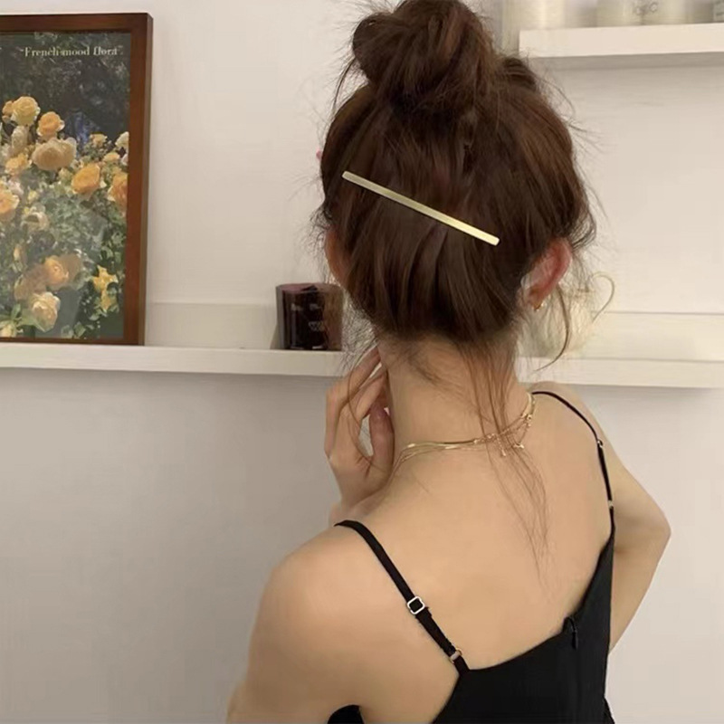 Forcina per capelli in metallo con design di nicchia in stile coreano, semplice, estiva, con clip posteriore e laterale, a molla, tutto abbinato_voghion.com
