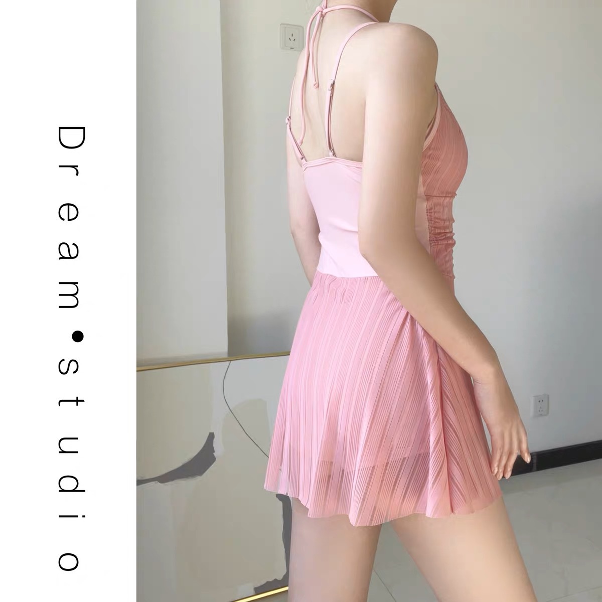 Women's one-piece neck swimsuit dress dress swimsuit sexy beautiful back slim swimsuit wholesale Yiwu Polis