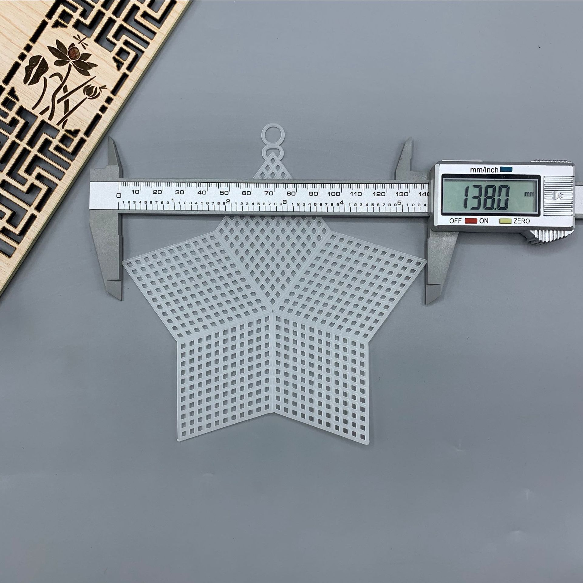 DIY plastic mesh wholesale hook bag foreign trade support card head Multi-Color square mesh 8cm10.6cm