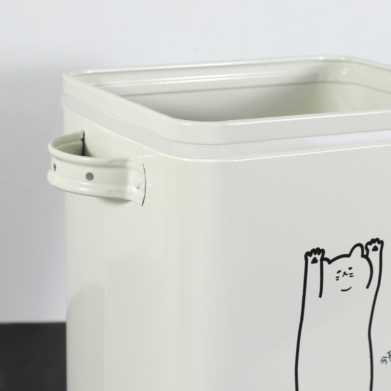 A generation of ins high-value pet grain storage bucket sealed moisture-proof cat and dog snacks freeze-dried storage tin bucket