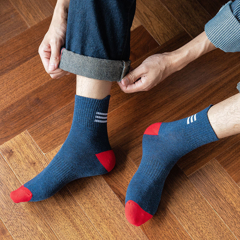 Socks Men's Mid-barrel Stockings Fashionable Autumn and Winter Ten Color Tile Trendy Socks Men's High-top Three-bar Long-barrel Sports Basketball Socks
