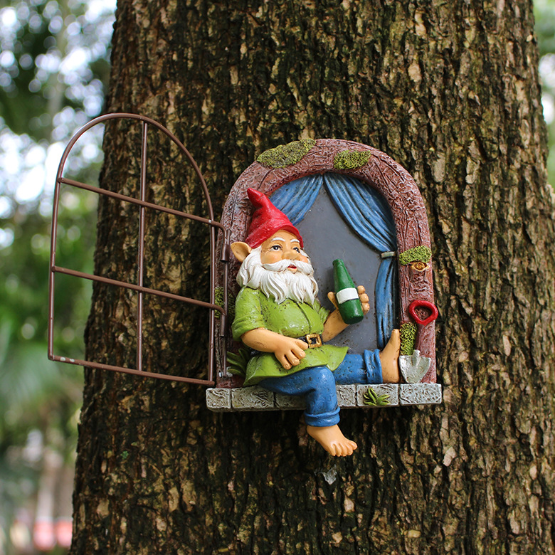 Cross-border drinking dwarf window ornaments creative resin outdoor garden tree hanging decoration hanging crafts landscape