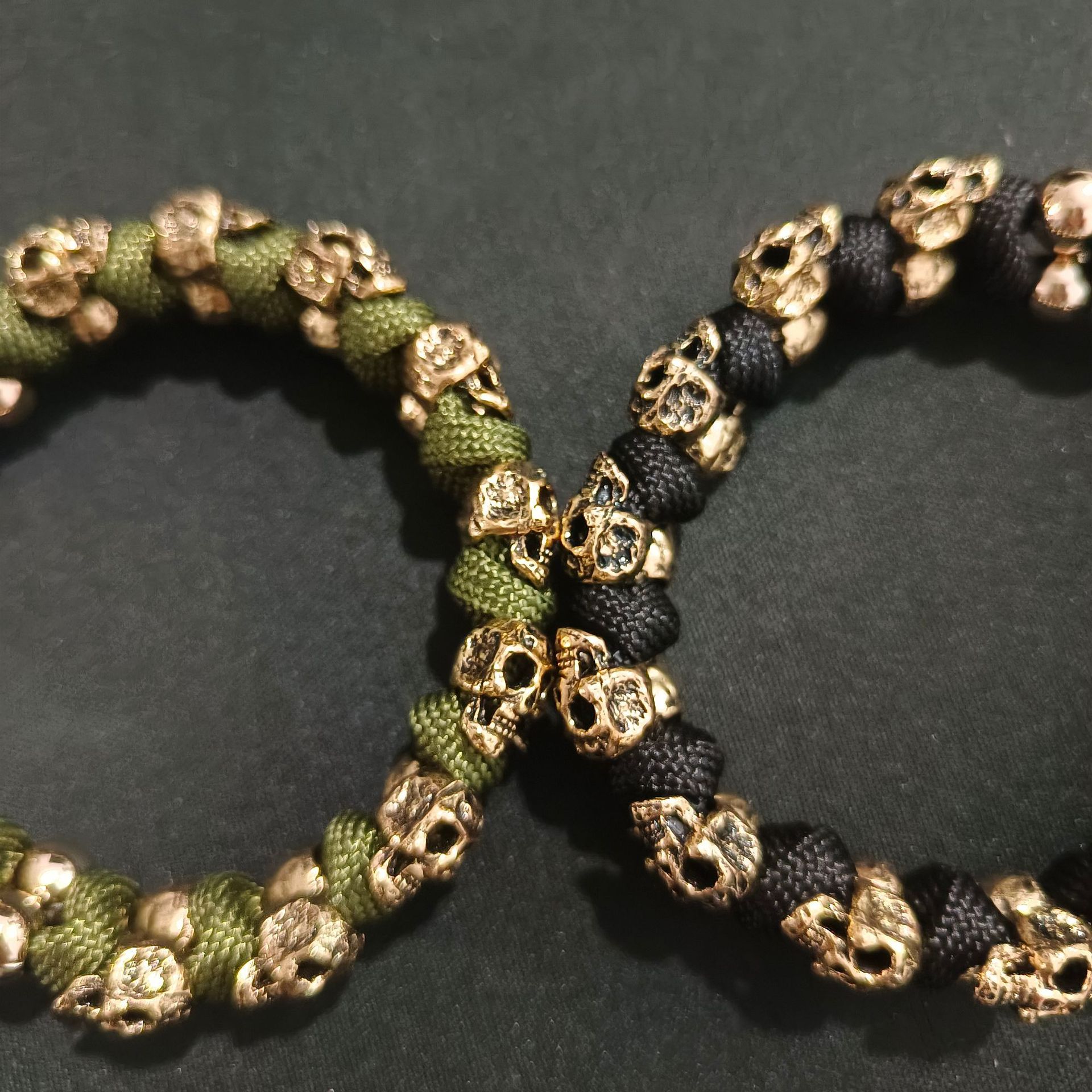 Bracelet - Skull 个性 punk bracelet, men's retro survival handmade woven parachute cord bracelet