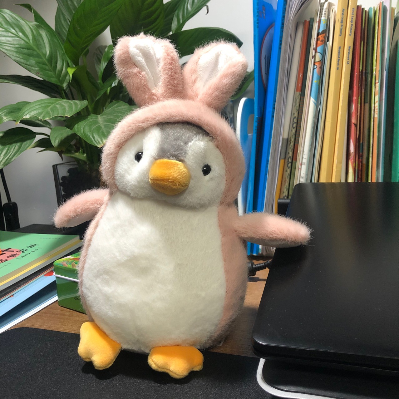 Can be a new type of transformation penguin doll rabbit/snowman/unicorn/dinosaur cute Penguin plush toy