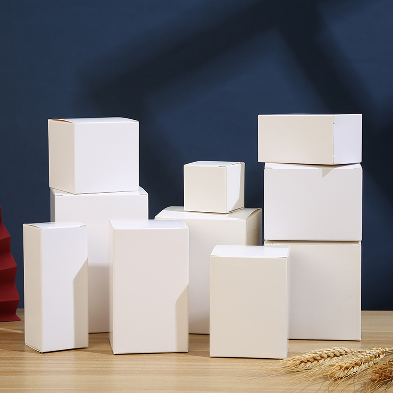 Spot universal folding Kraft paper box rectangular electronic digital packaging box jewelry cosmetics white cardboard box