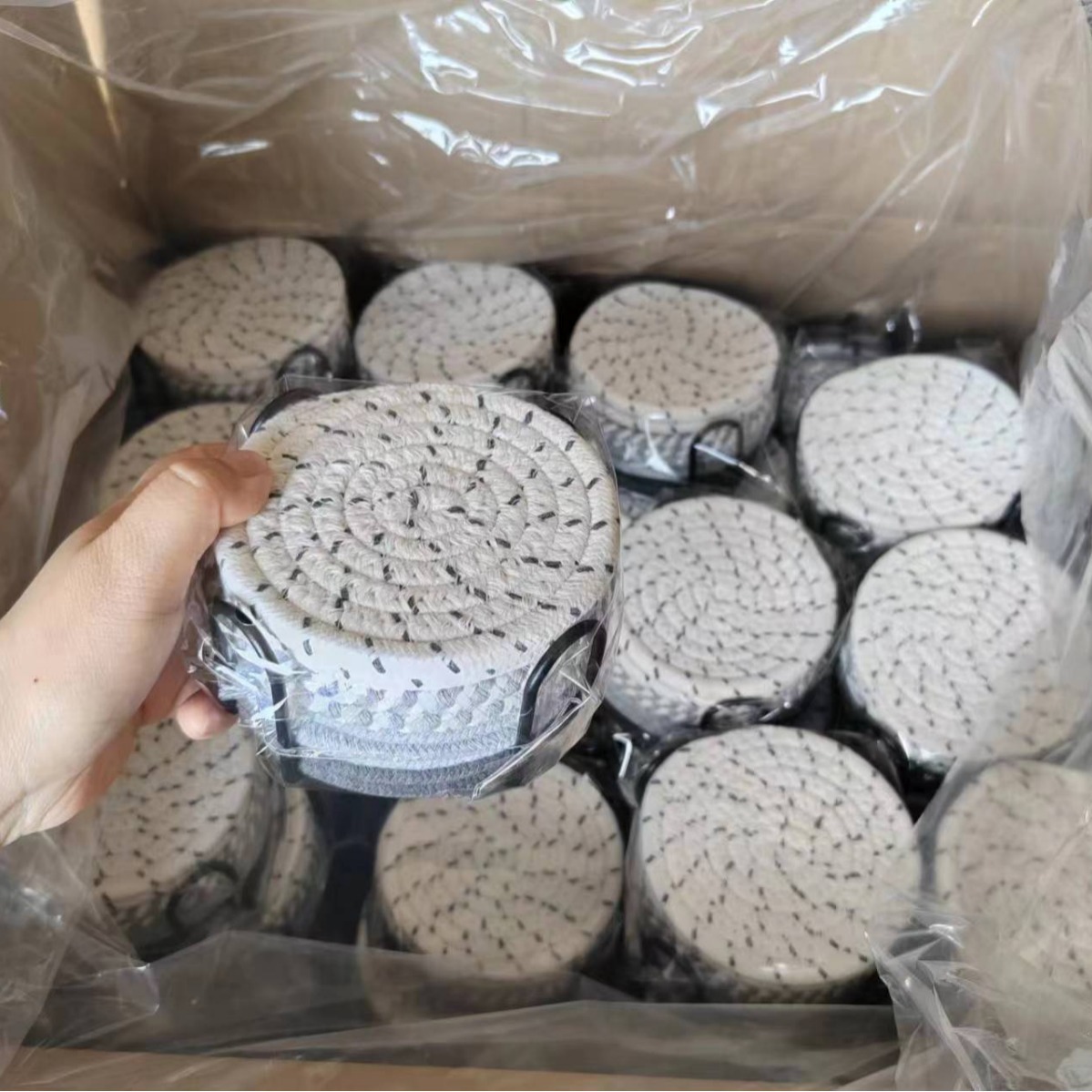 Factory wholesale suit coasters Amazon suit cup holder heat insulation pad Mug coasters support for hair labeling