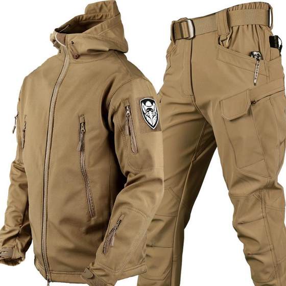 Autumn and Winter soft shell shark skin warm suit men's and women's same outdoor wear camouflage training clothes
