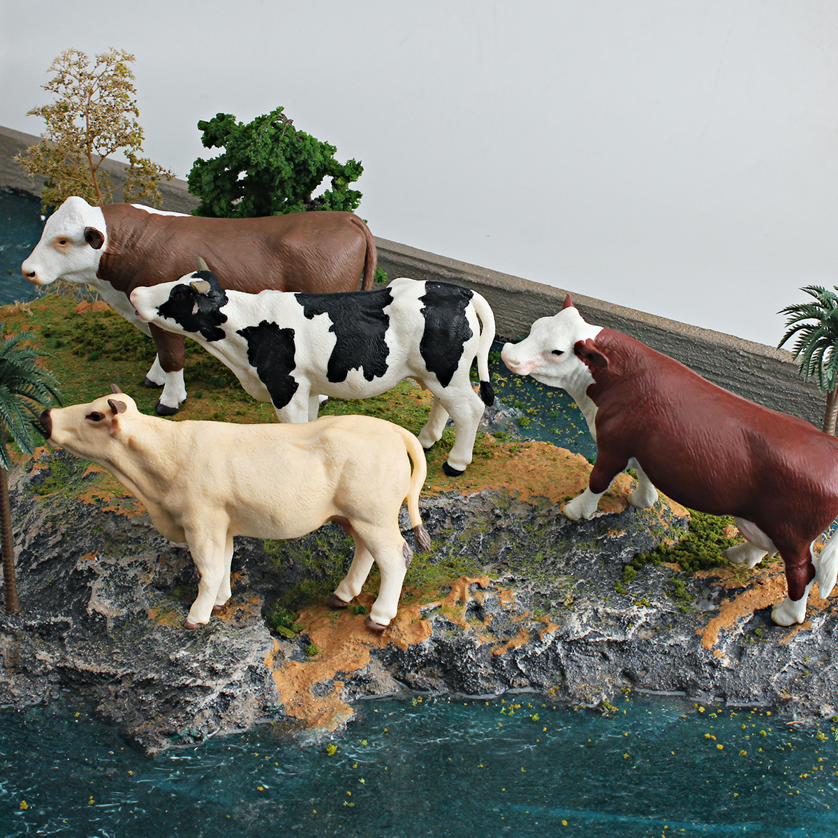 Children's Cognitive Simulation Farm Animal Cow Model Freyvie Bull Charolais Cattle Ranch Decorative Ornament