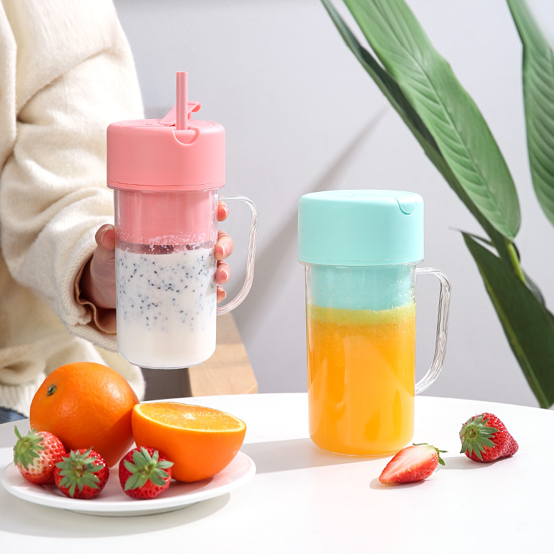 New fashion household electric small portable mini juicer charging multi-function juice straw juice cup