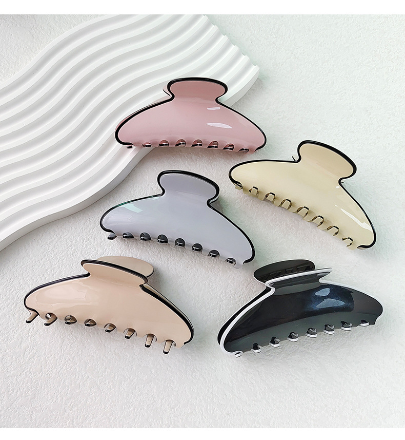 MINISO famous excellent products with Korean acrylic clip fresh girl geometric shape hairpin fashion clip_voghion.com