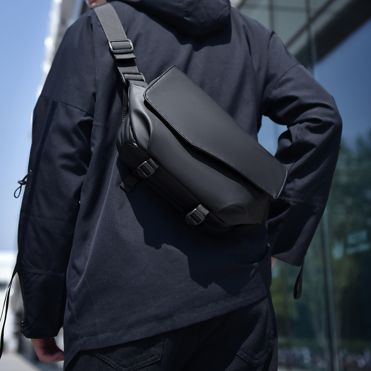 Fashion brand men's functional messenger bag waterproof ipad multifunctional chest bag women's shoulder bag factory messenger bag chest bag