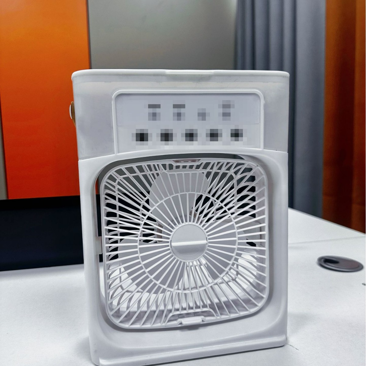 Five-hole mini desktop fan humidification spray refrigeration air conditioning fan dormitory air cooler USB electric fan cross-border