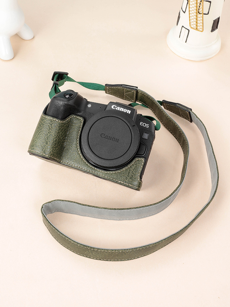 Canon EOSR50 camera bag R50 R7 R8 R10 leather case base removable battery camera case protective cover