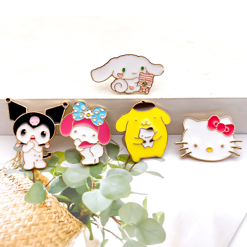 Sanrio Brooch Cartoon Cinnamon Dog Cute Kulomi Multifunctional Silk Towel Buckle Oil Dropping Metal Pin Jewelry