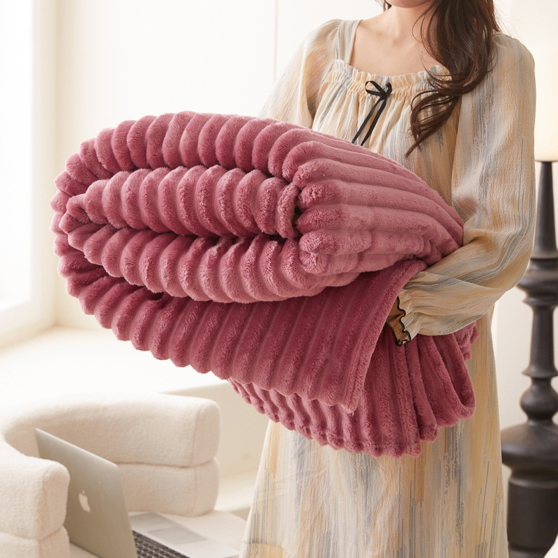 Solid color rabbit plush blanket office nap shawl lunch break air conditioning blanket sofa blanket milk velvet blanket gift blanket